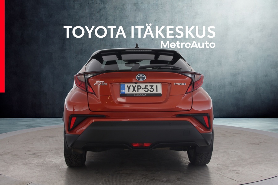 Toyota C-HR vaihtoauto