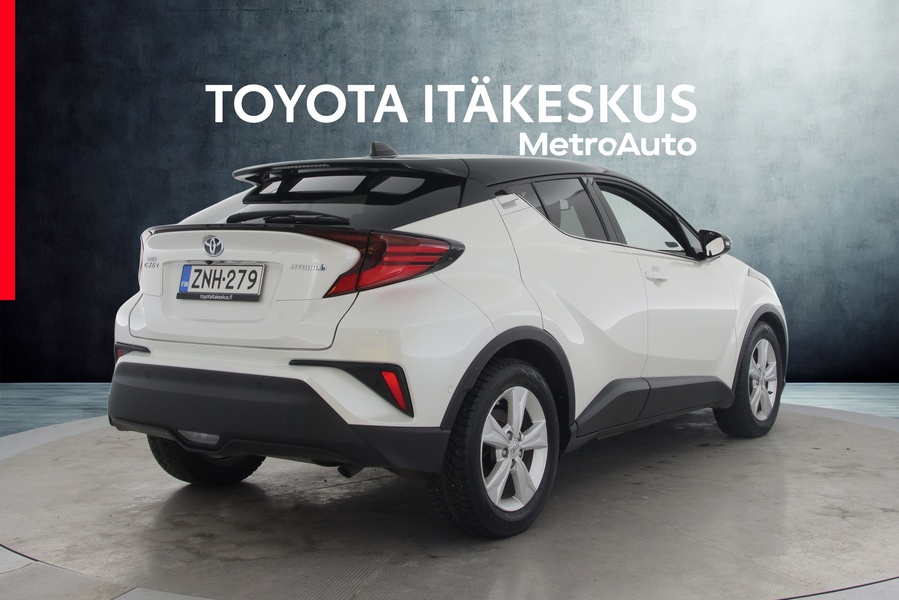 Toyota C-HR vaihtoauto