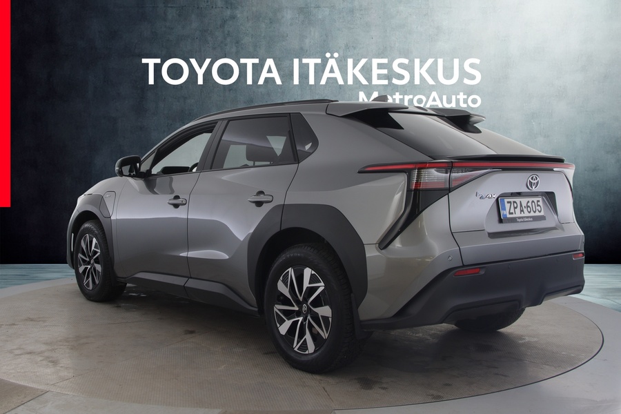 Toyota bZ4X vaihtoauto