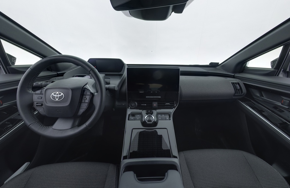 Toyota bZ4X vaihtoauto