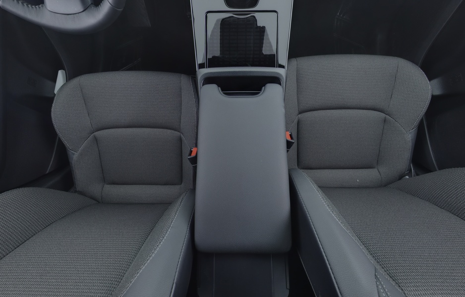 Toyota bZ4X vaihtoauto