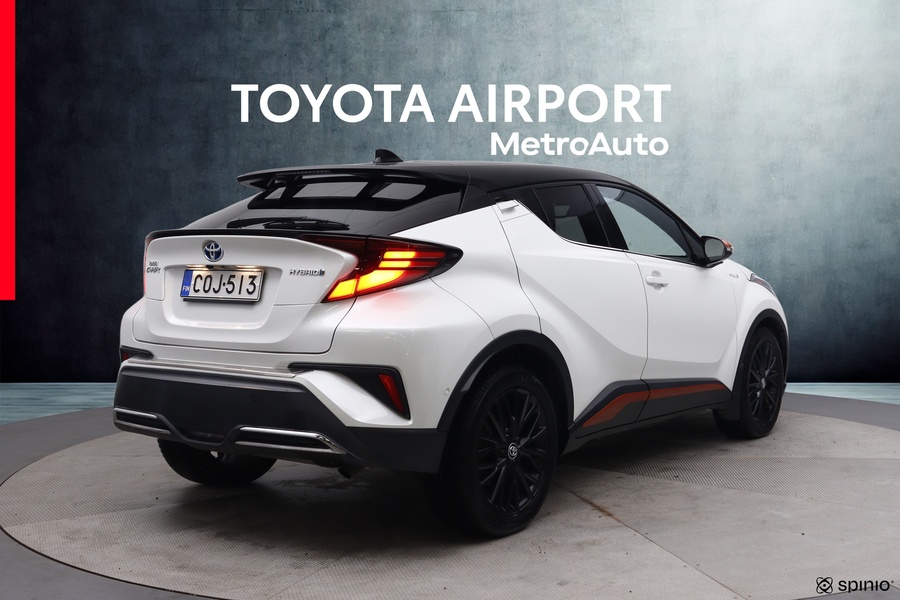 Toyota C-HR vaihtoauto