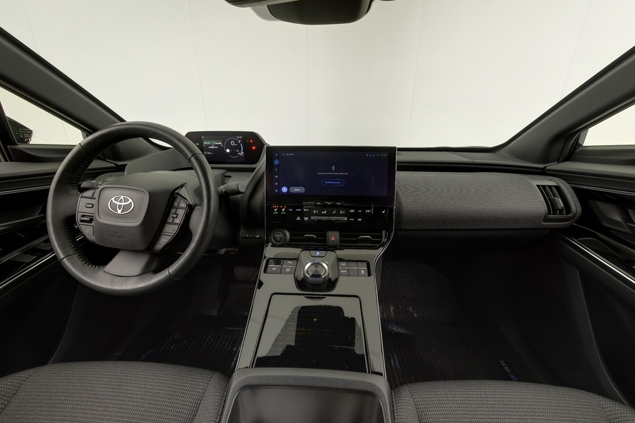 Toyota bZ4X vaihtoauto