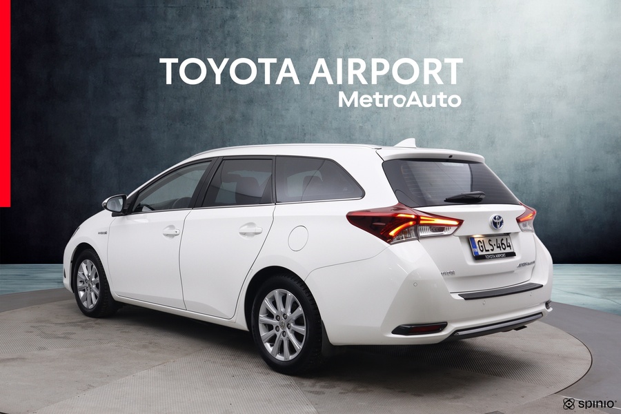 Toyota Auris vaihtoauto