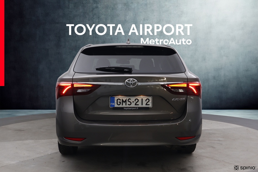 Toyota Avensis vaihtoauto