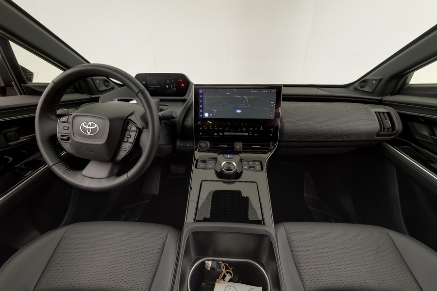 Toyota bZ4X vaihtoauto