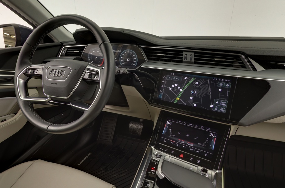 Audi Q8 e-tron vaihtoauto