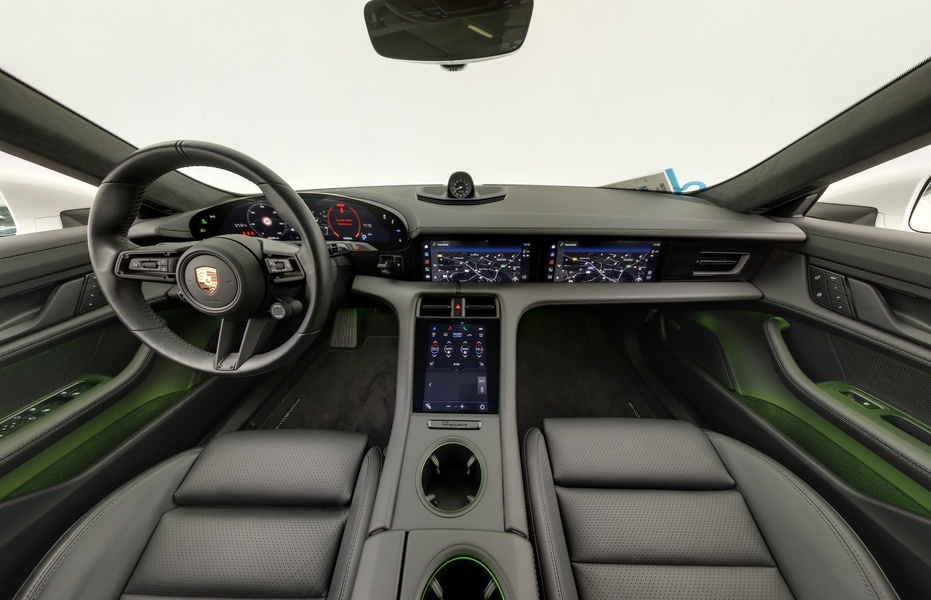 Porsche Taycan vaihtoauto