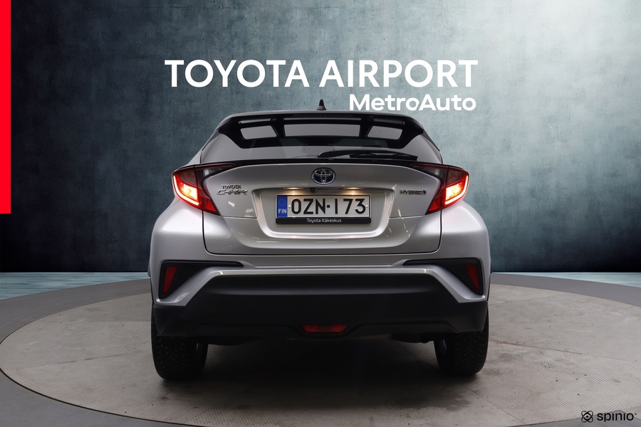 Toyota C-HR vaihtoauto