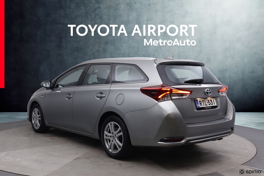 Toyota Auris vaihtoauto