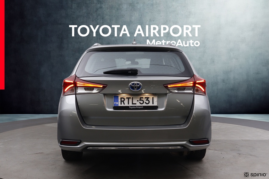 Toyota Auris vaihtoauto