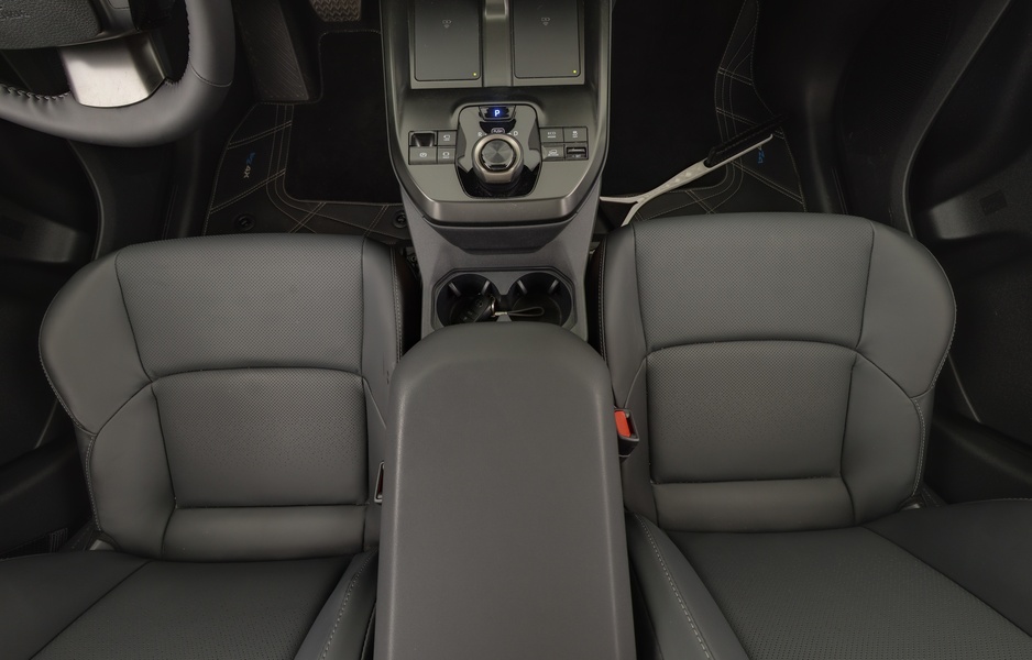 Toyota bZ4X vaihtoauto