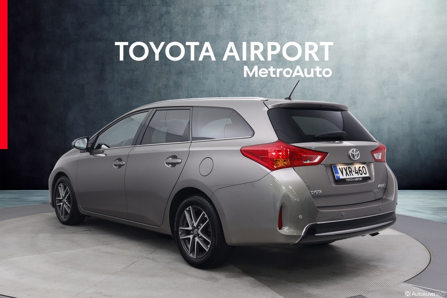 Toyota Auris vaihtoauto