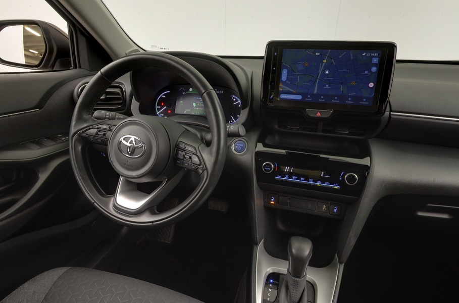 Toyota Yaris Cross vaihtoauto