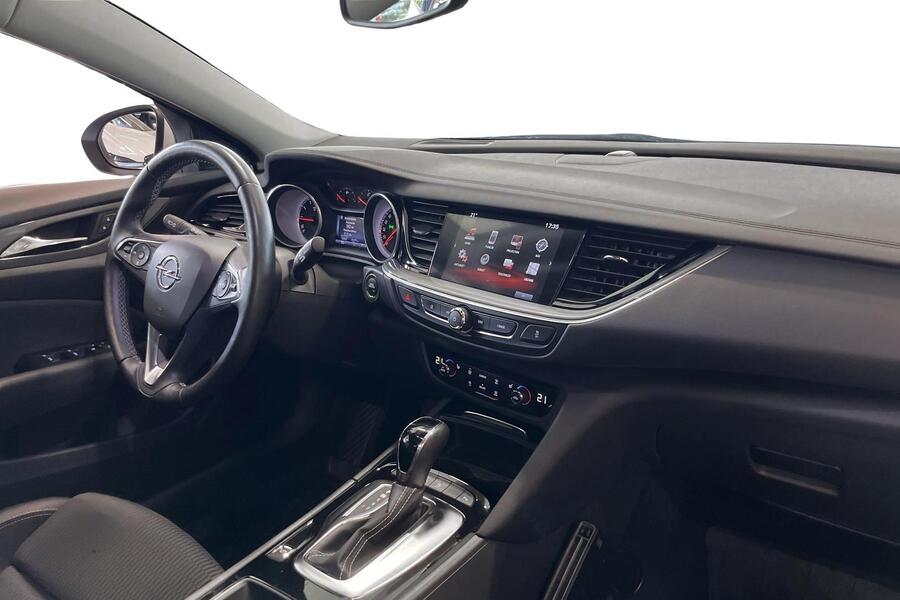 Opel Insignia vaihtoauto