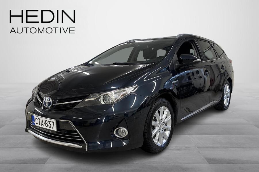 Toyota Auris vaihtoauto