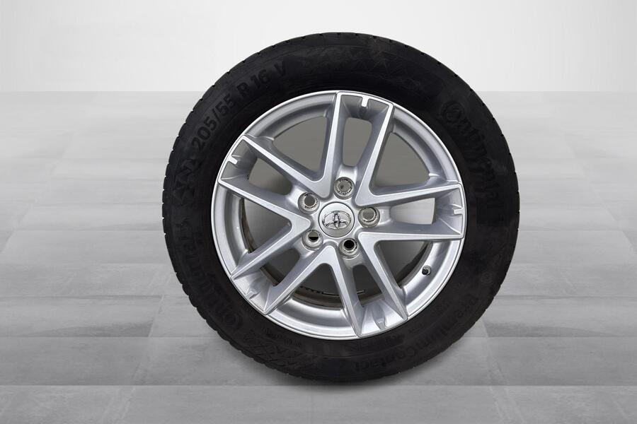 Toyota Auris vaihtoauto