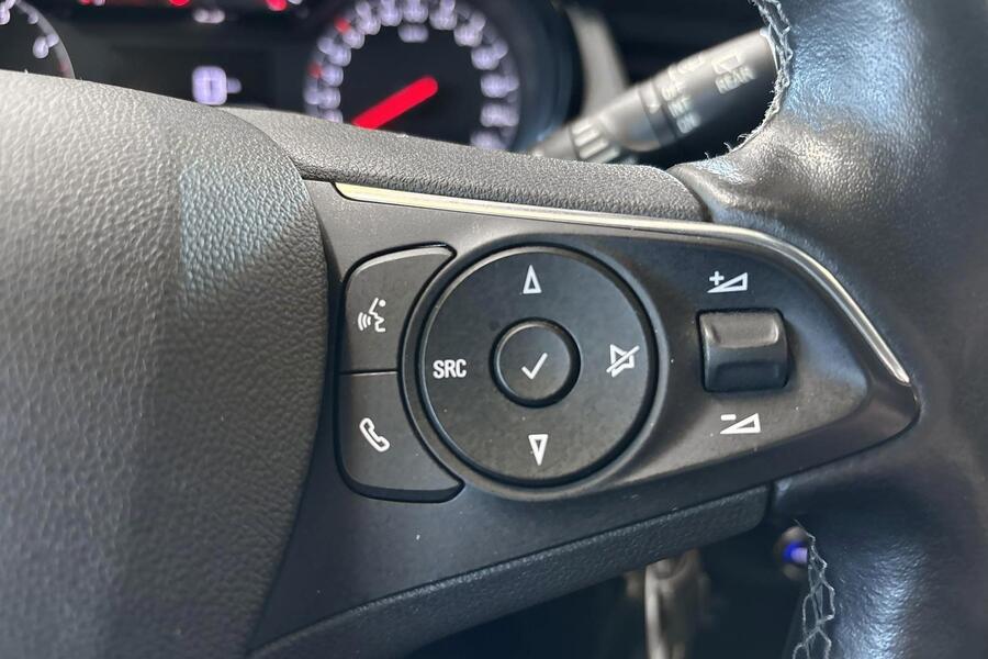 Opel Crossland X vaihtoauto