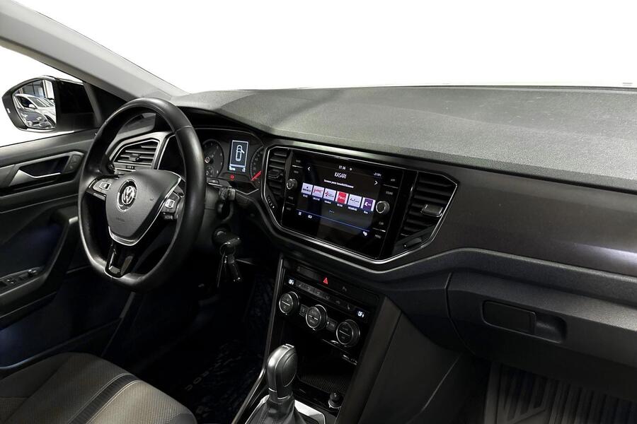 Volkswagen T-Roc vaihtoauto