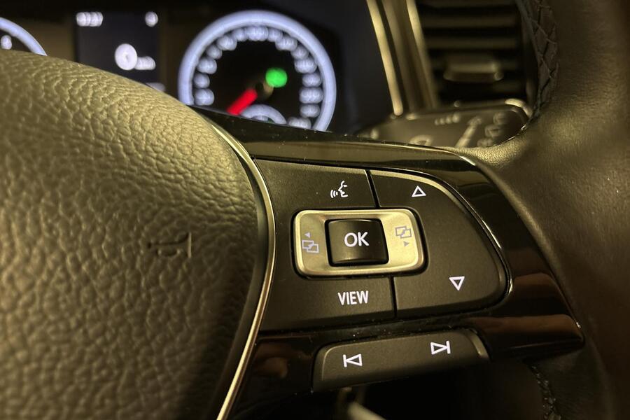 Volkswagen T-Roc vaihtoauto