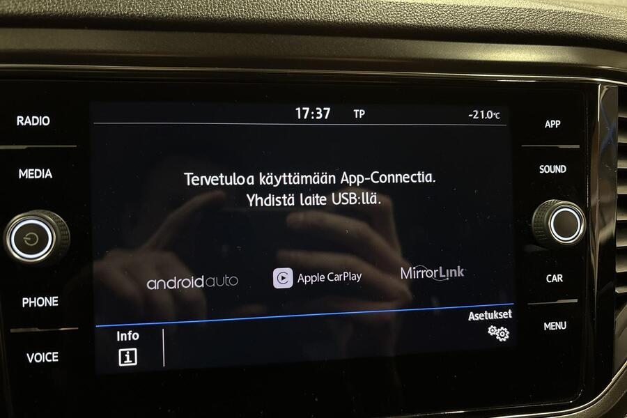 Volkswagen T-Roc vaihtoauto