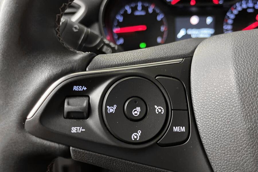 Opel Crossland X vaihtoauto