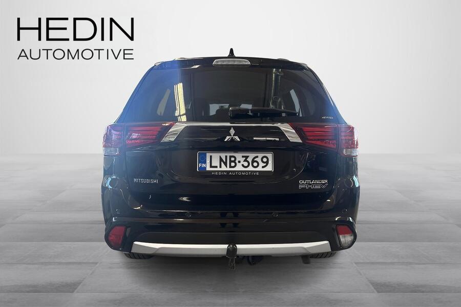 Mitsubishi Outlander PHEV vaihtoauto