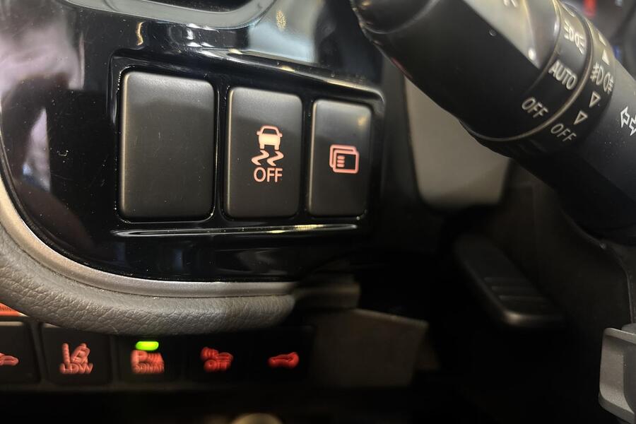 Mitsubishi Outlander PHEV vaihtoauto