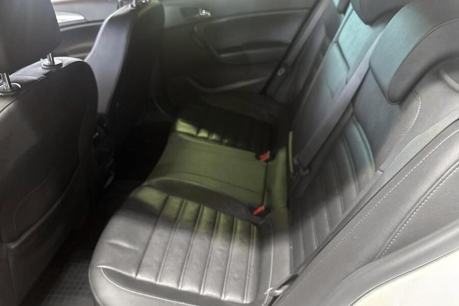 Opel Insignia vaihtoauto