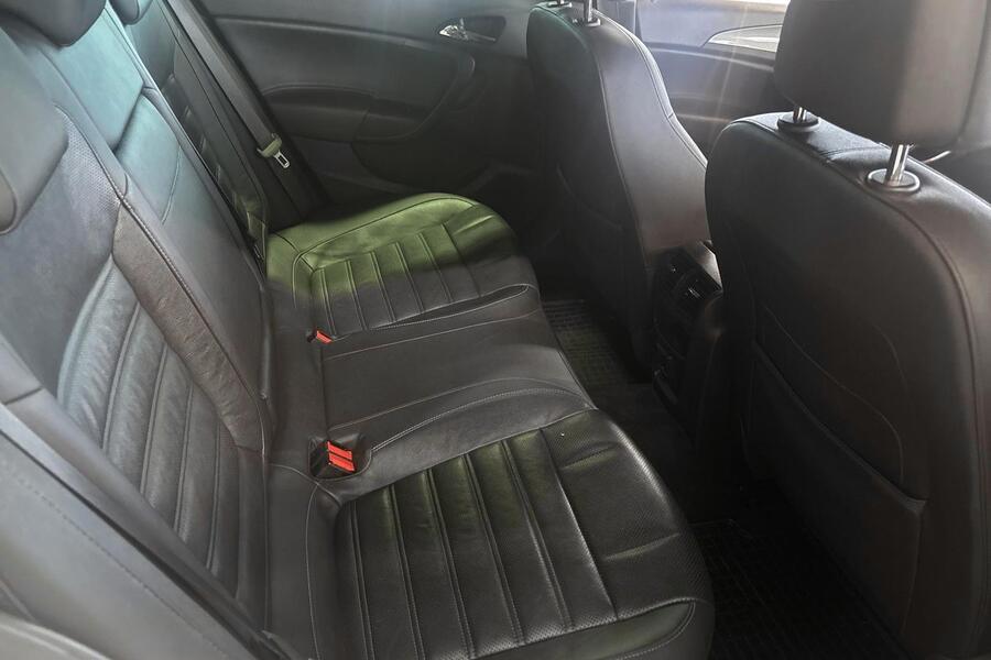 Opel Insignia vaihtoauto