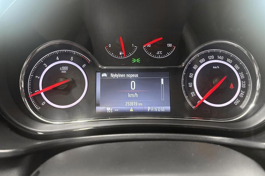 Opel Insignia vaihtoauto