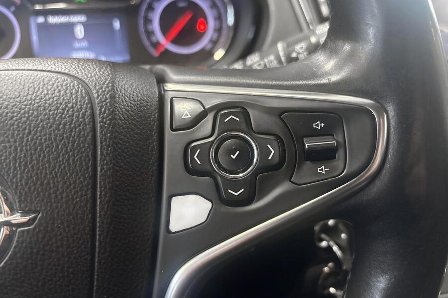 Opel Insignia vaihtoauto