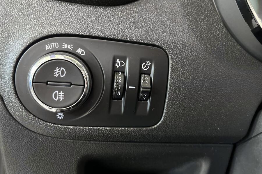 Opel Crossland X vaihtoauto