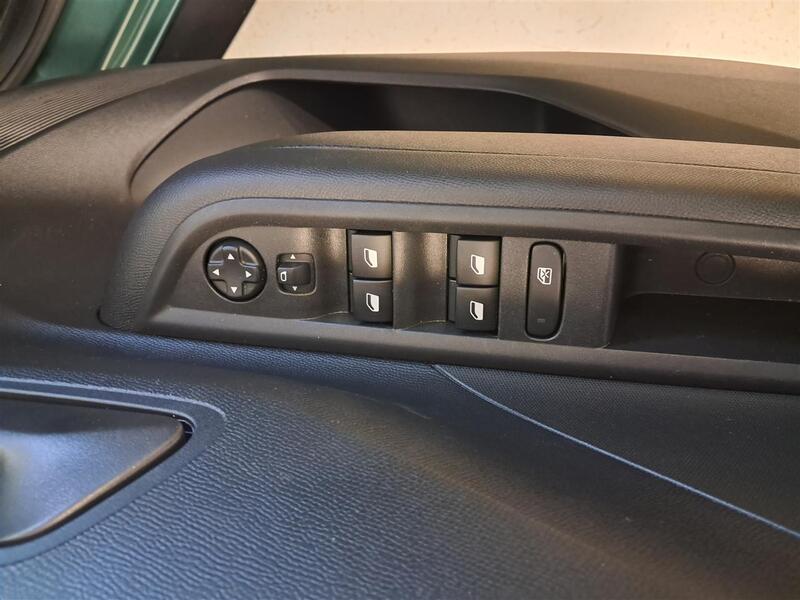 Opel Frontera vaihtoauto