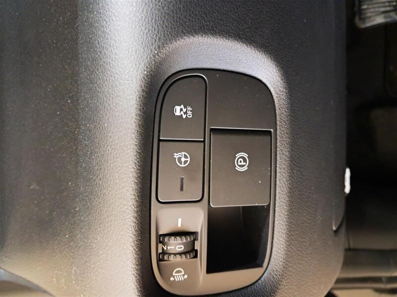 Hyundai INSTER vaihtoauto