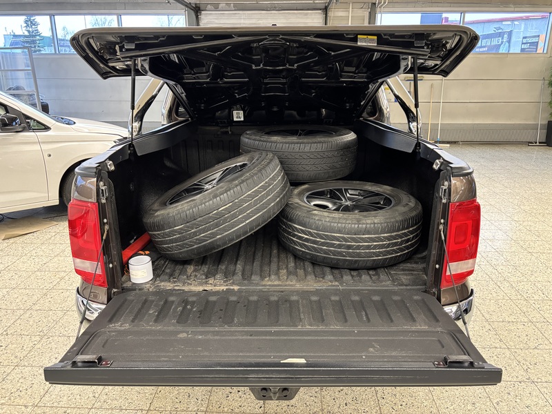 Volkswagen Amarok vaihtoauto