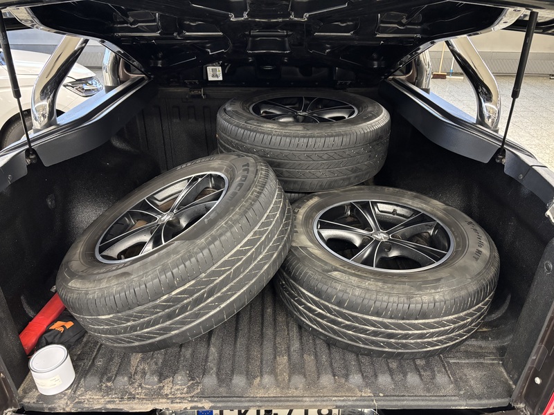 Volkswagen Amarok vaihtoauto