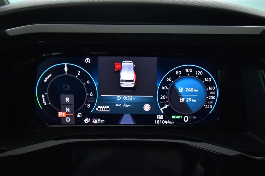 Volkswagen Multivan vaihtoauto