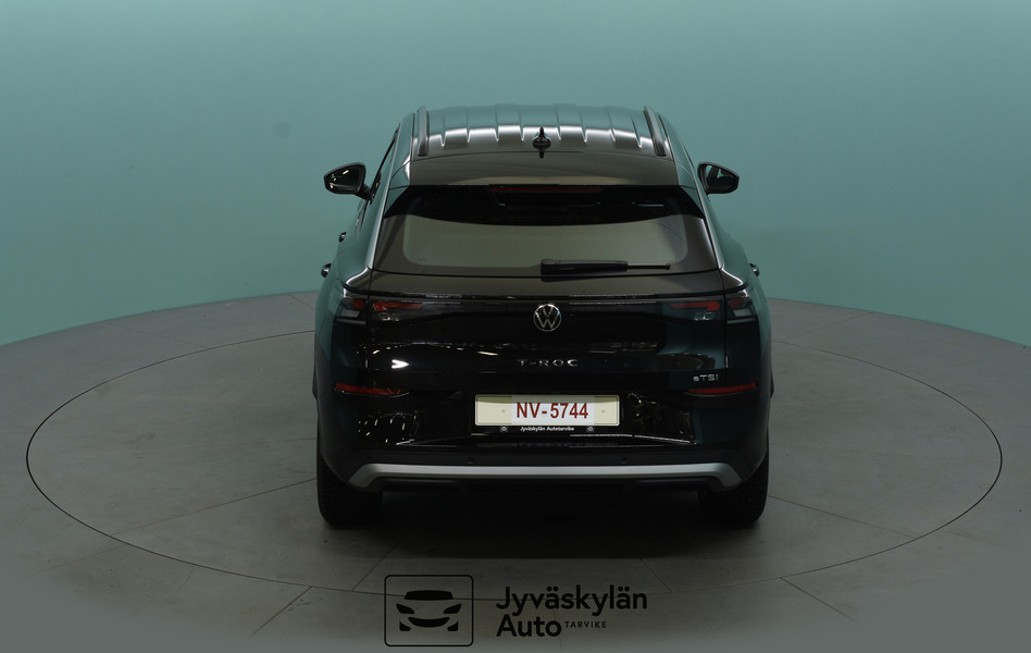 Volkswagen T-Roc vaihtoauto