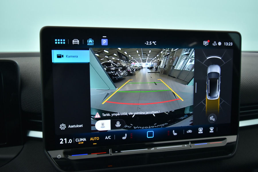 Volkswagen T-Roc vaihtoauto