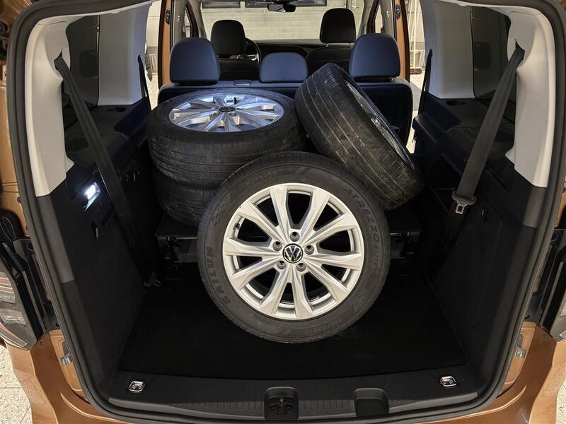 Volkswagen Caddy Maxi vaihtoauto