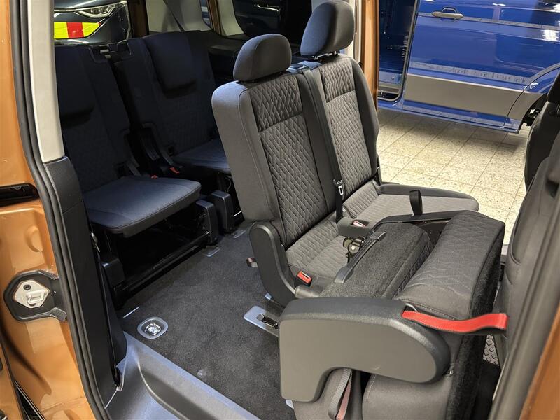 Volkswagen Caddy Maxi vaihtoauto