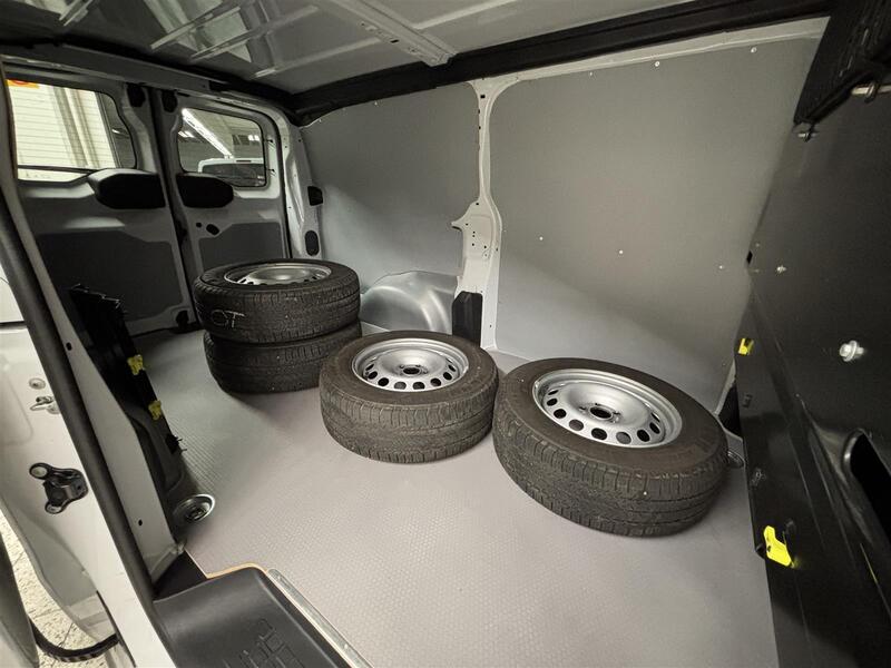 Opel Vivaro vaihtoauto