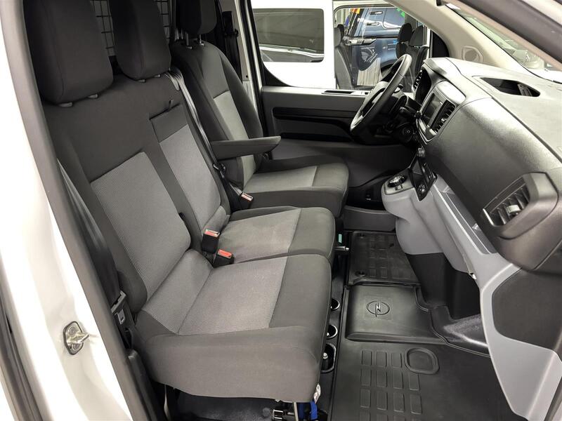 Opel Vivaro vaihtoauto