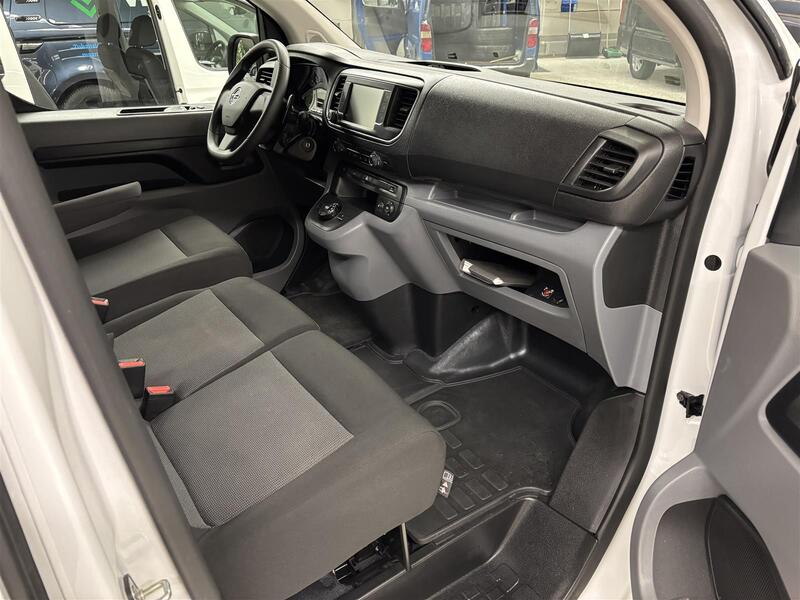 Opel Vivaro vaihtoauto