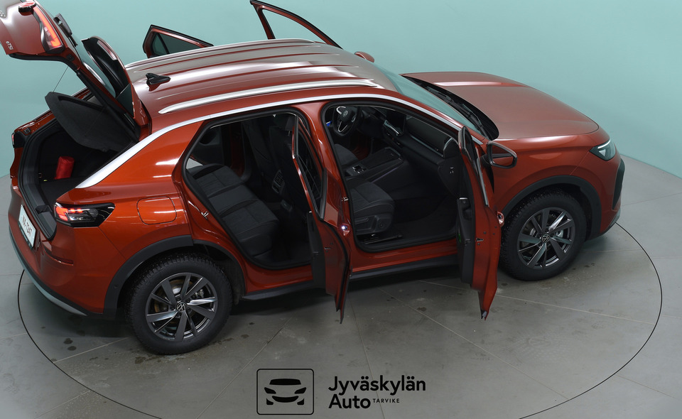 Volkswagen T-Roc vaihtoauto