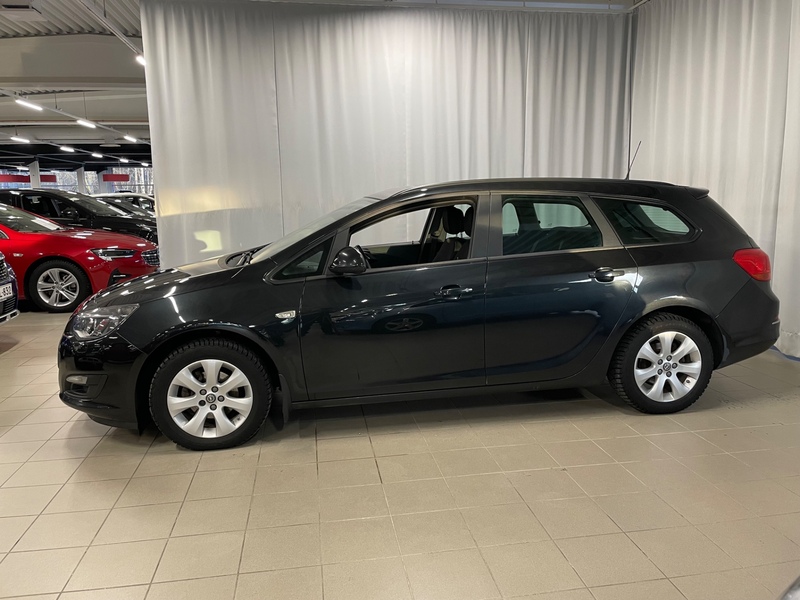 Opel Astra vaihtoauto