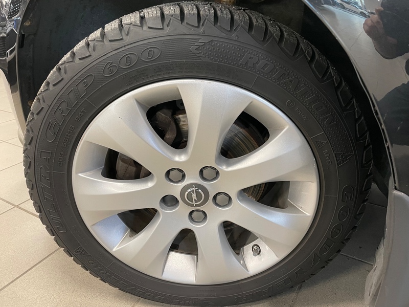 Opel Astra vaihtoauto