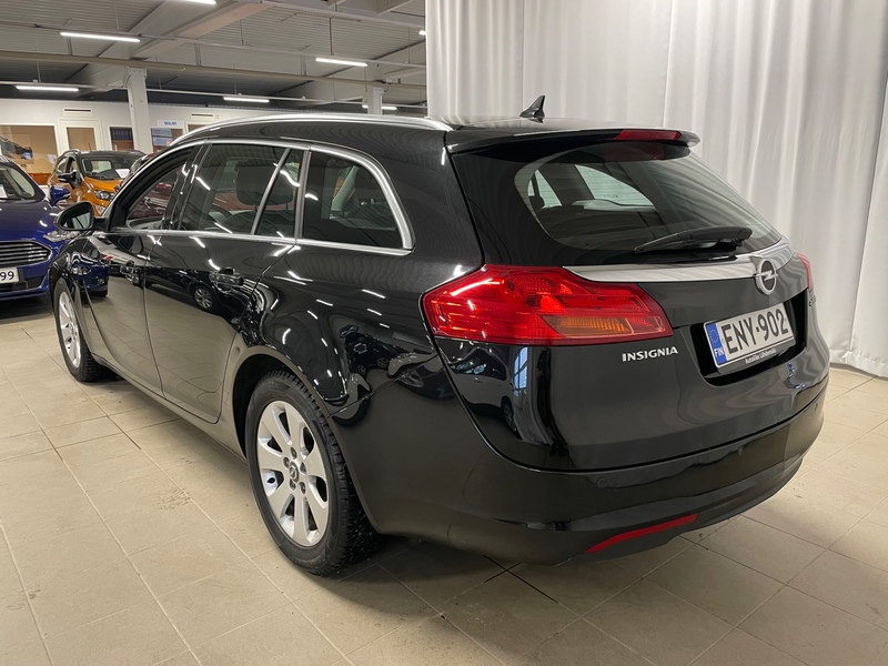 Opel Insignia vaihtoauto