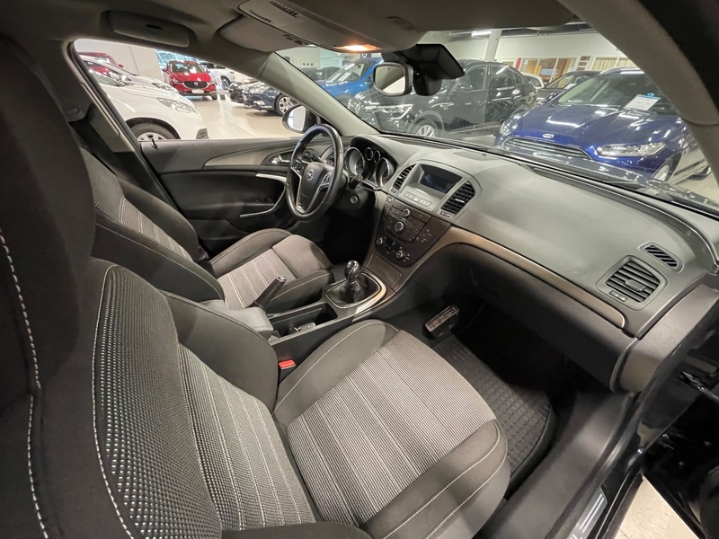 Opel Insignia vaihtoauto